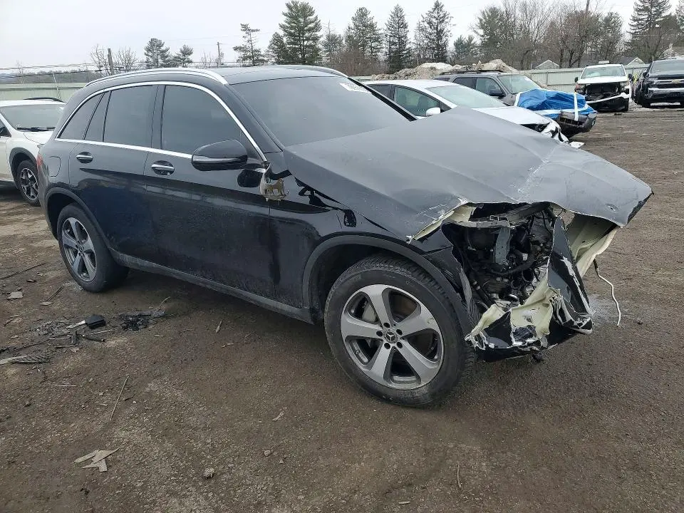 2019 MERCEDES-BENZ GLC 300 4MATIC  