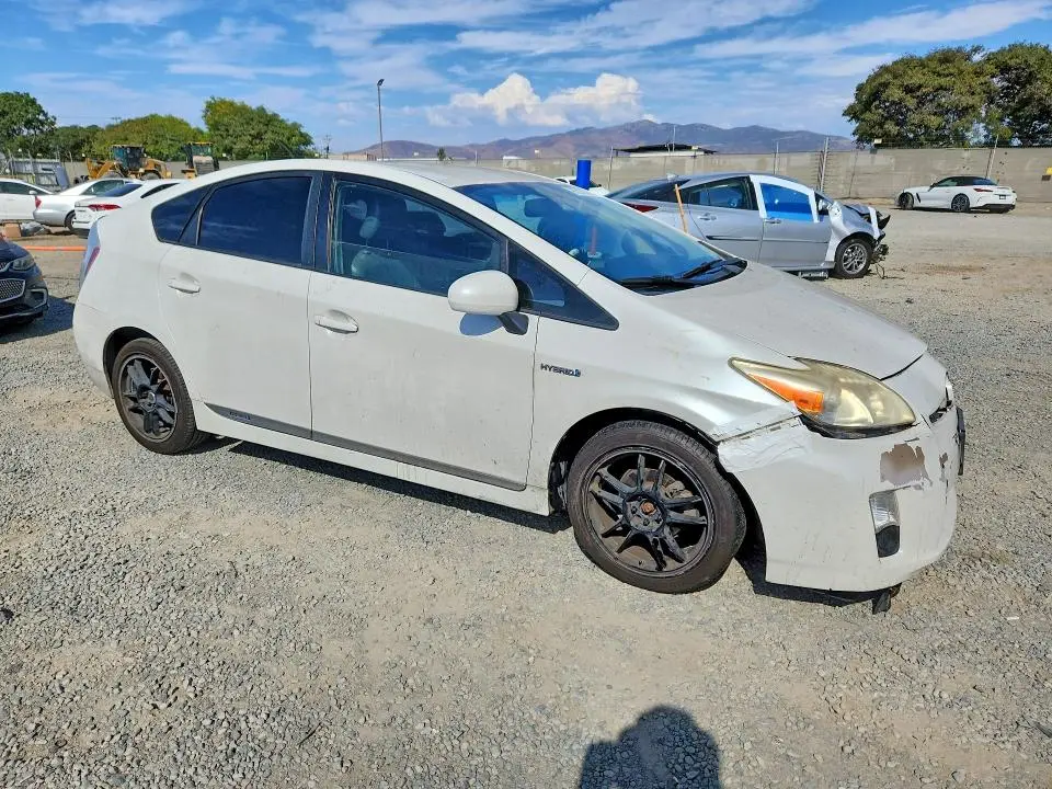 2010 TOYOTA PRIUS IV  
