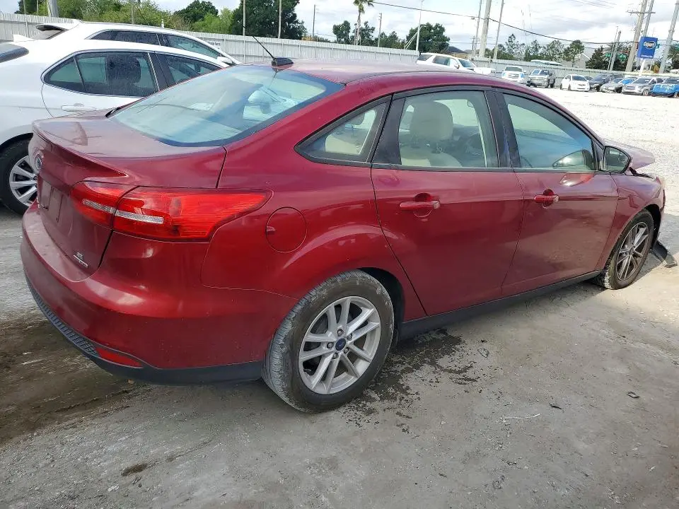 2016 FORD FOCUS SE  