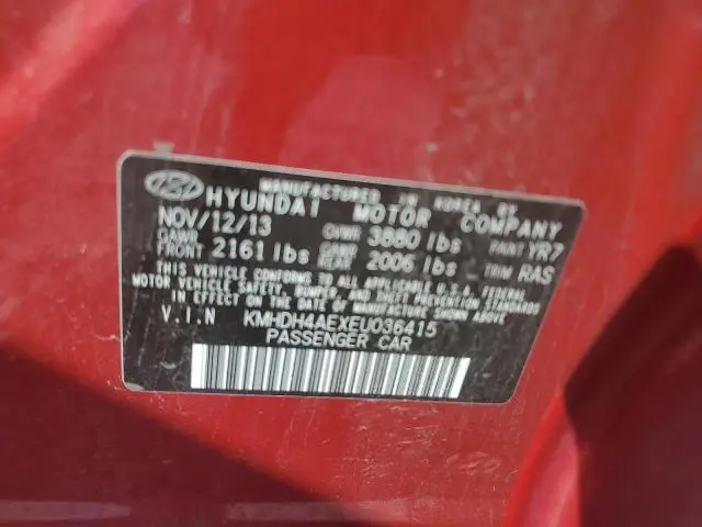 2014 HYUNDAI ELANTRA SE  