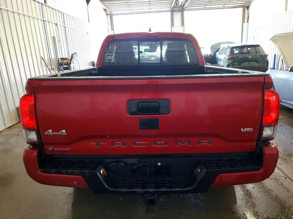 2022 TOYOTA TACOMA SR5 V6  