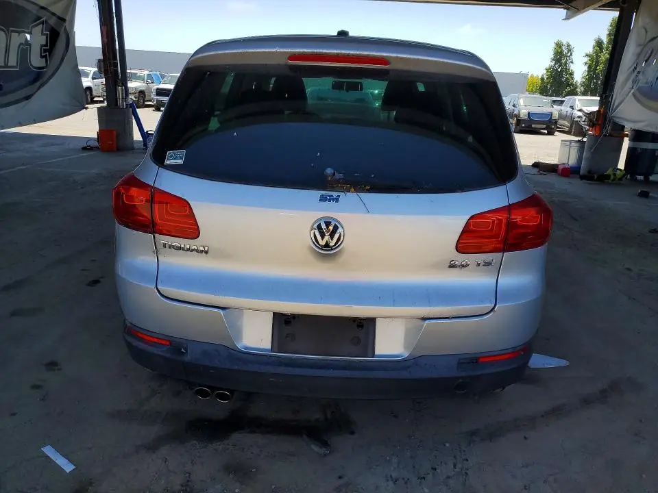 2012 VOLKSWAGEN TIGUAN S  