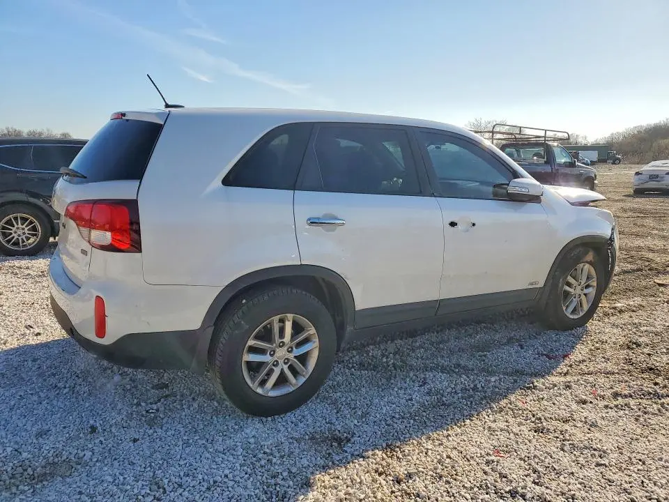 2015 KIA SORENTO LX  