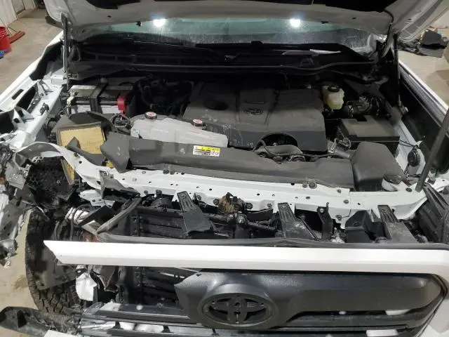 2024 TOYOTA TUNDRA CREWMAX SR  