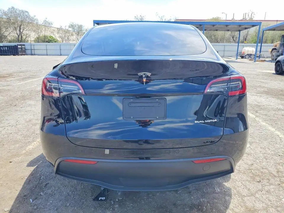 2025 TESLA MODEL Y   