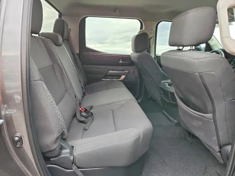 2024 TOYOTA TUNDRA CREWMAX SR5  