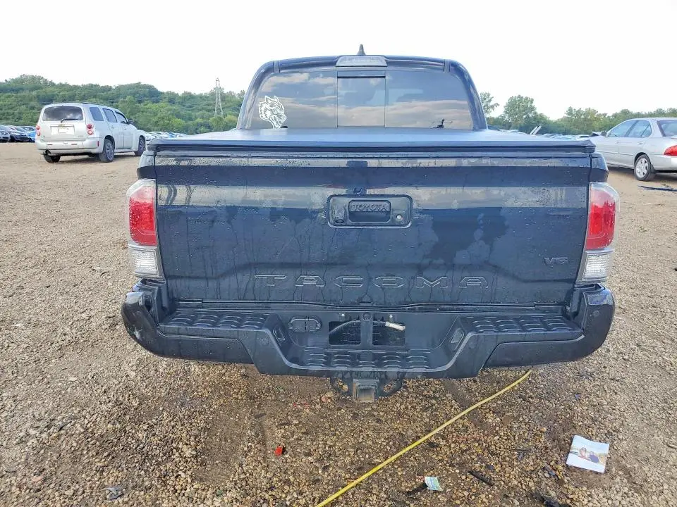 2022 TOYOTA TACOMA TRD SPORT  