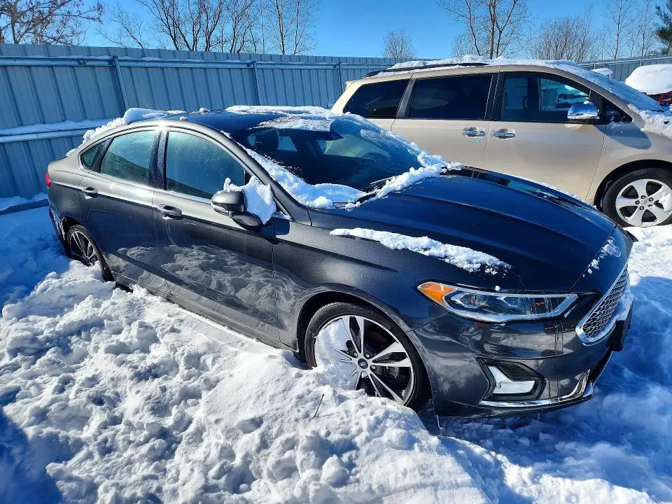 2019 FORD FUSION TITANIUM  