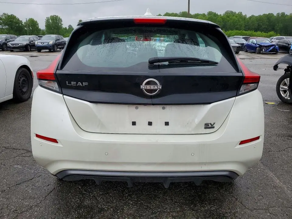 2024 NISSAN LEAF SV PLUS  