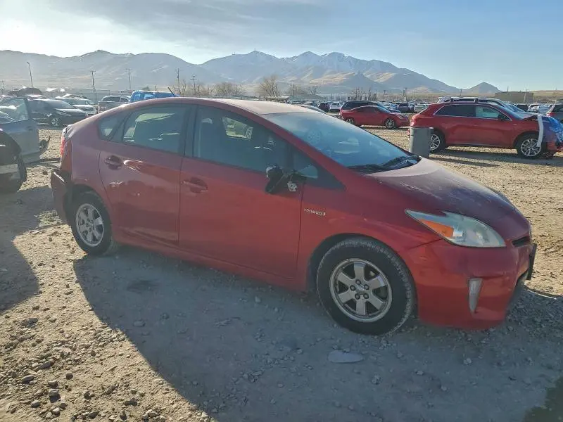 2013 TOYOTA PRIUS   