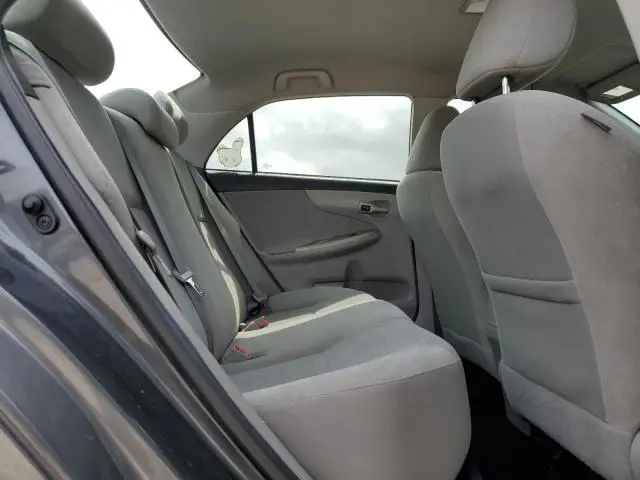2013 TOYOTA COROLLA BASE  