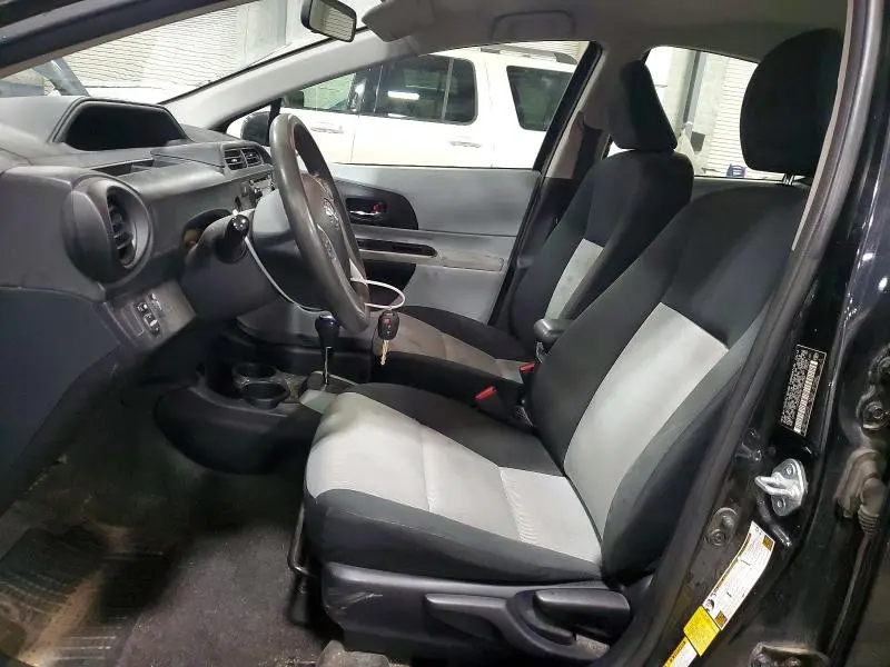 2014 TOYOTA PRIUS C TWO  