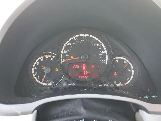 2013 VOLKSWAGEN BEETLE   