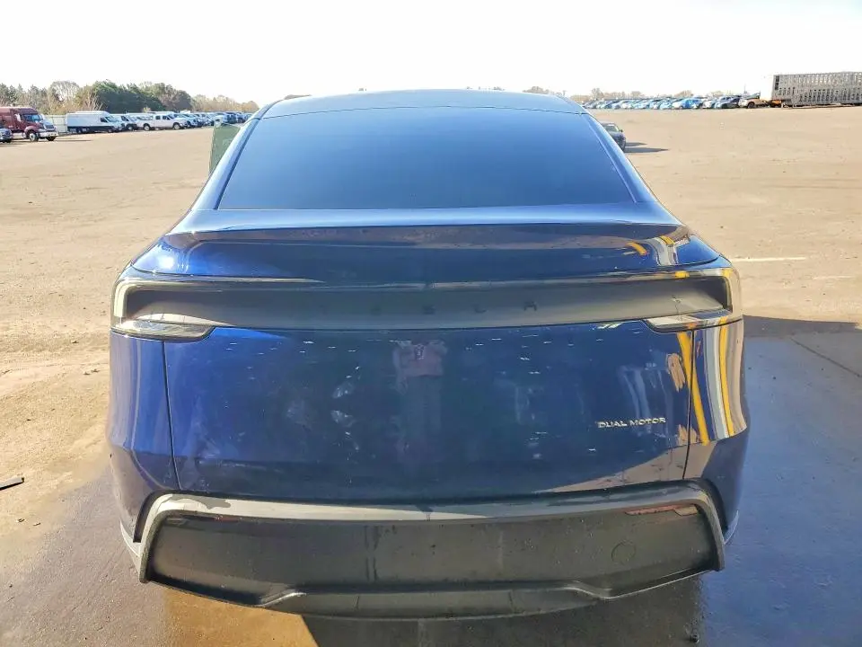 2026 TESLA MODEL Y   