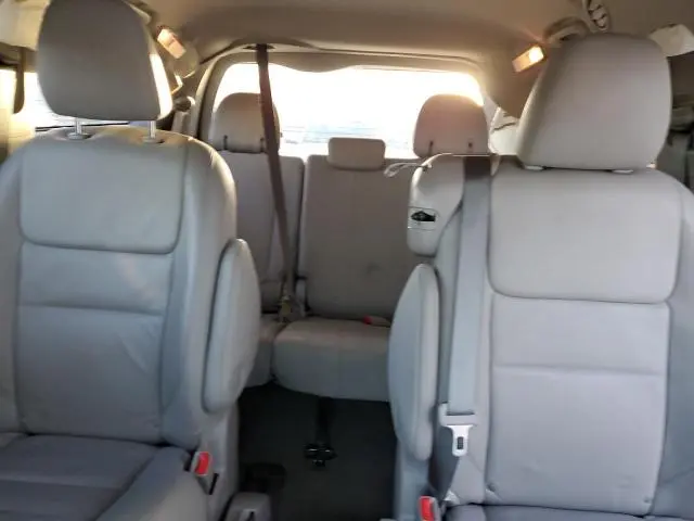 2016 TOYOTA SIENNA XLE  