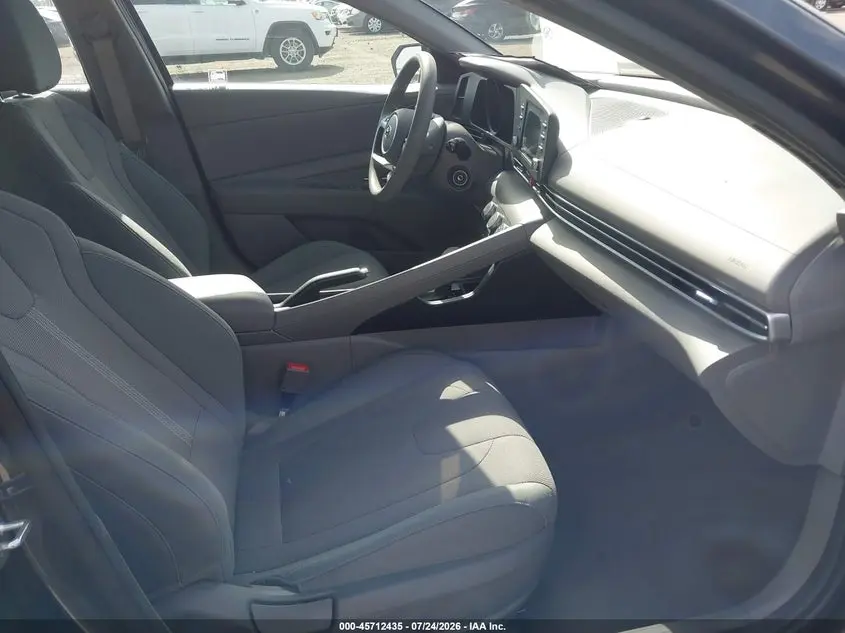 2021 HYUNDAI ELANTRA SE