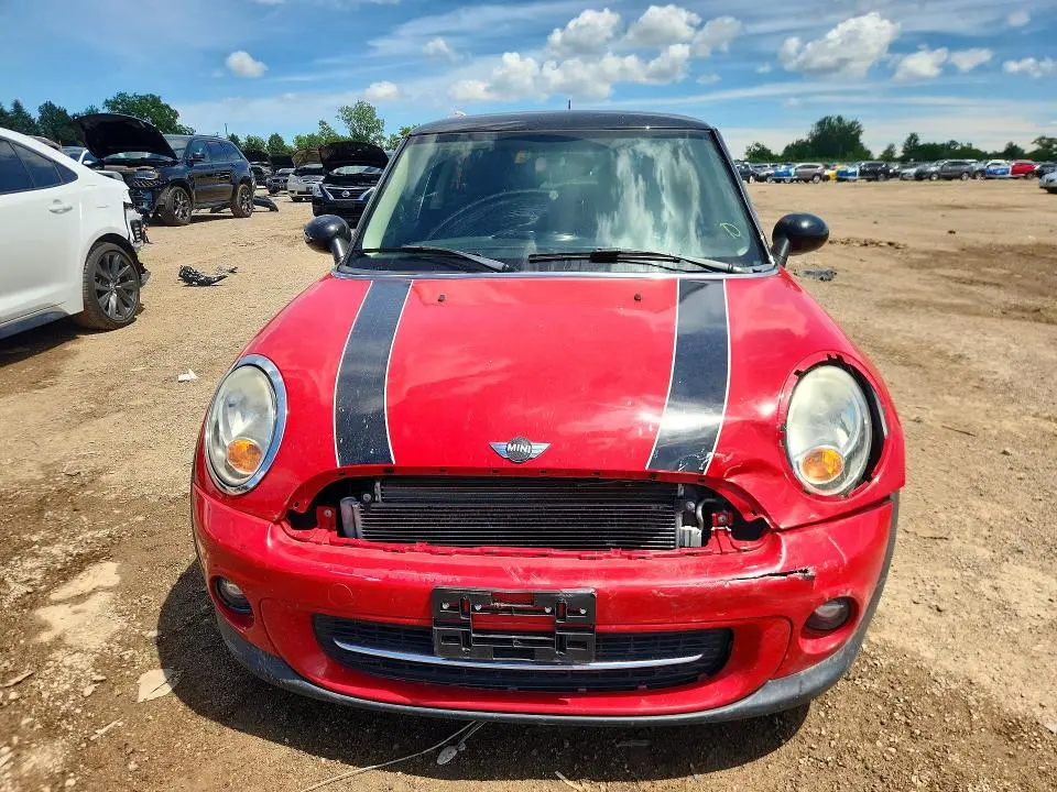 2013 MINI COOPER   