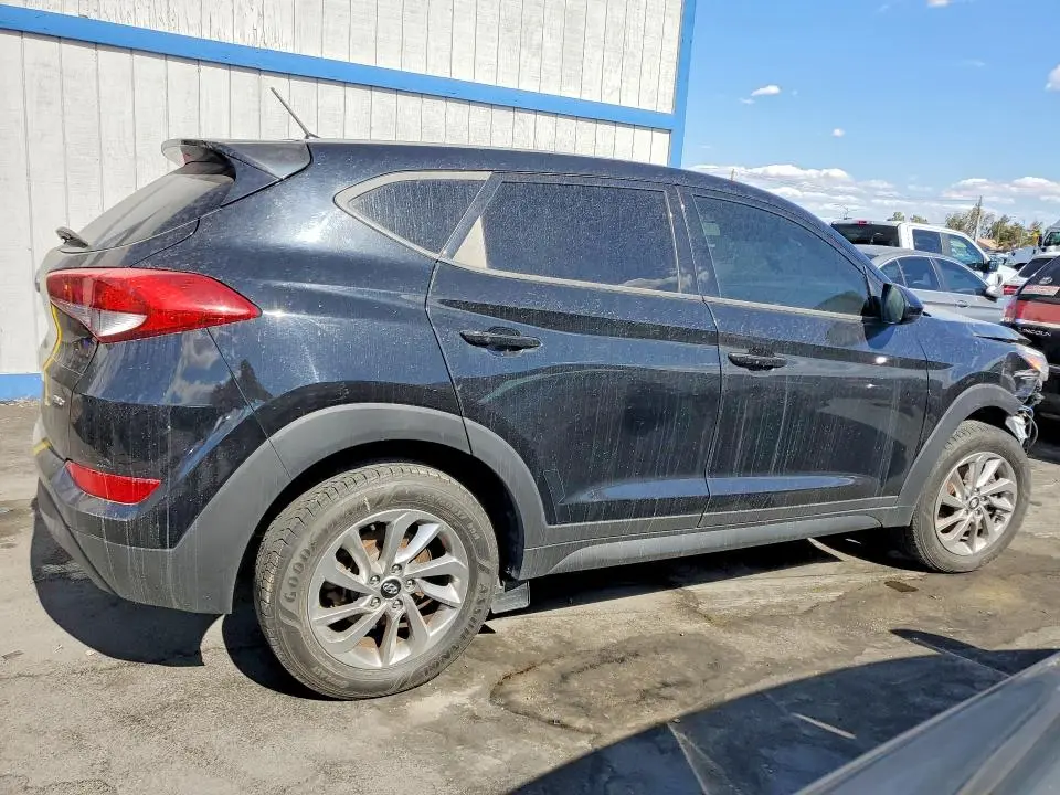 2018 HYUNDAI TUCSON SE  