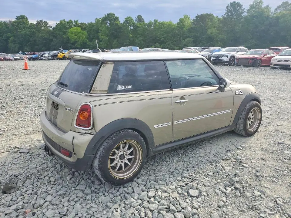 2010 MINI COOPER S  
