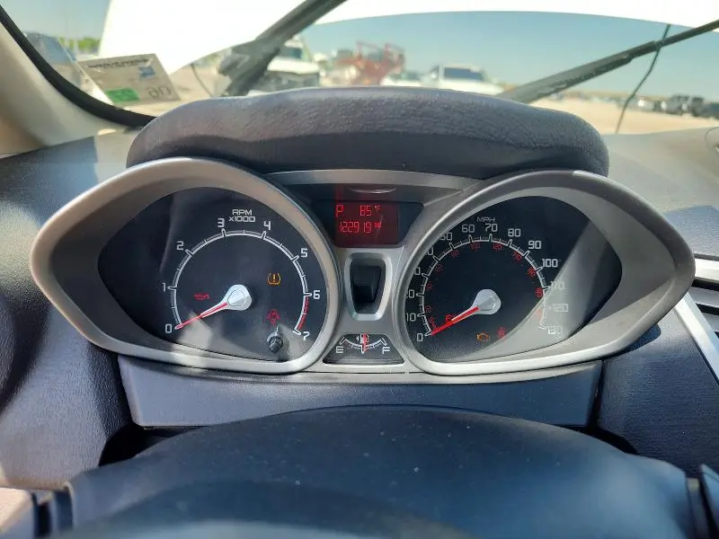 2011 FORD FIESTA SE  
