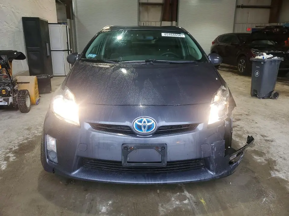 2011 TOYOTA PRIUS TWO  