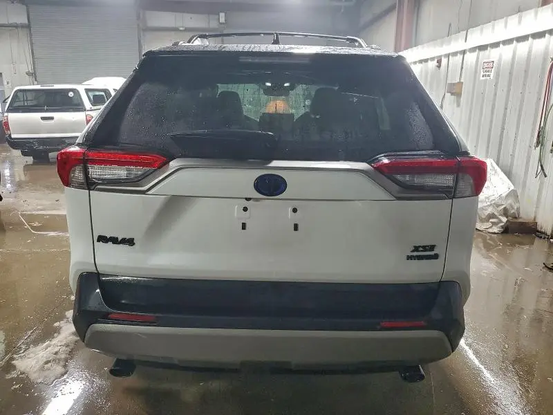 2024 TOYOTA RAV4 XSE  