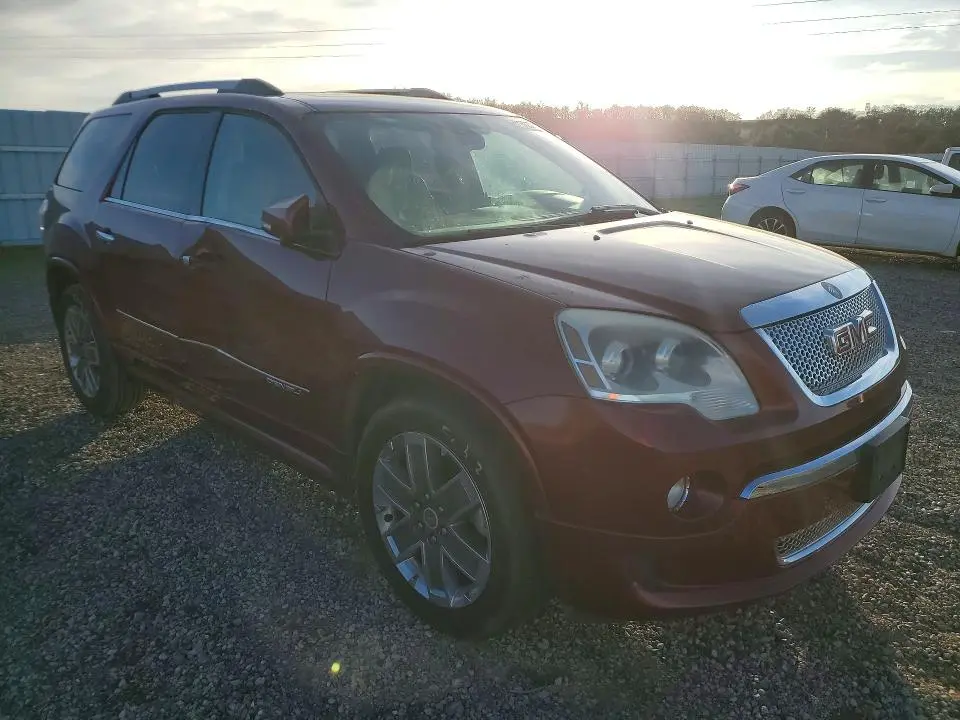 2011 GMC ACADIA   