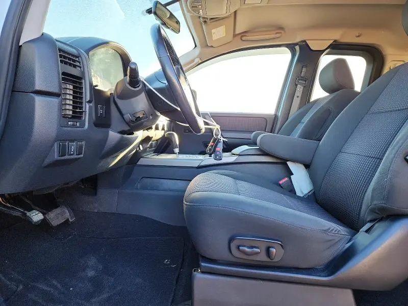 2011 NISSAN TITAN S  