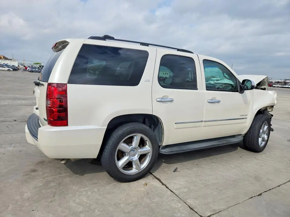 2011 CHEVROLET TAHOE C1500 LTZ  