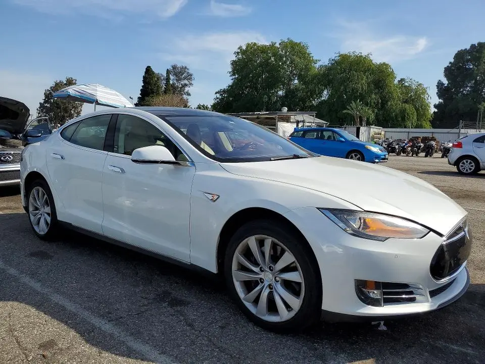 2014 TESLA MODEL S   