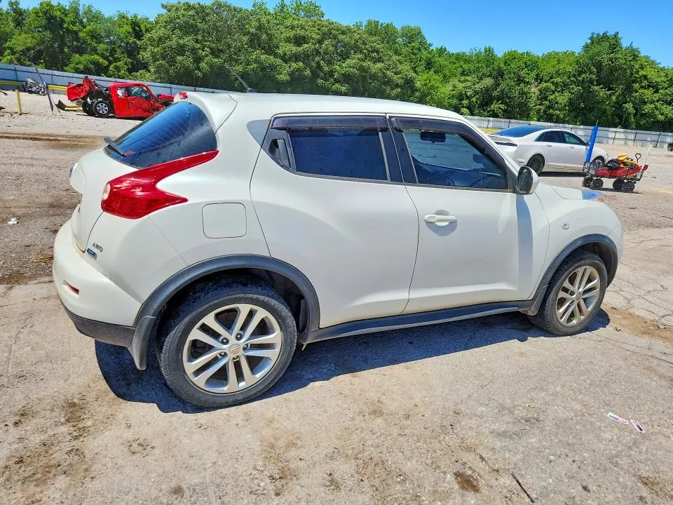 2014 NISSAN JUKE S  