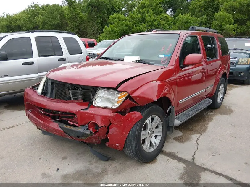 2011 NISSAN PATHFINDER SILVER