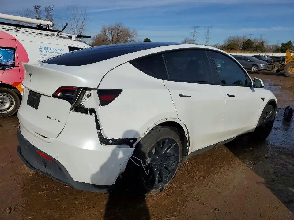 2022 TESLA MODEL Y   