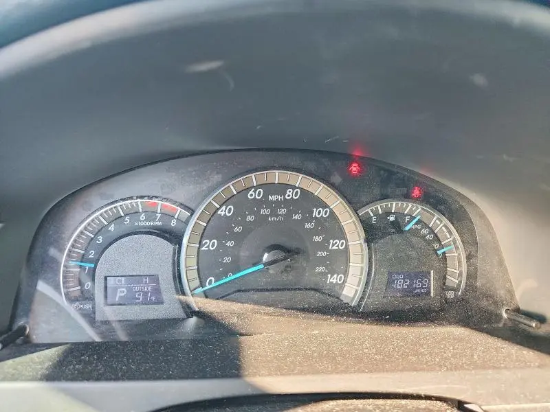 2012 TOYOTA CAMRY SE  