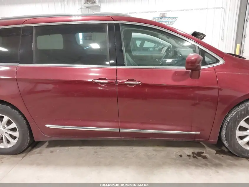 2018 CHRYSLER PACIFICA TOURING L PLUS