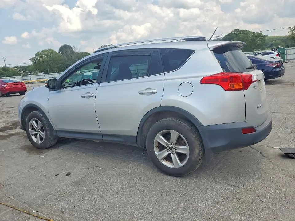 2015 TOYOTA RAV4 XLE  