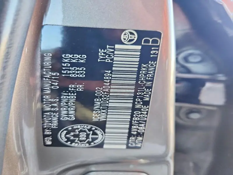 2015 TOYOTA YARIS 5-DOOR L  