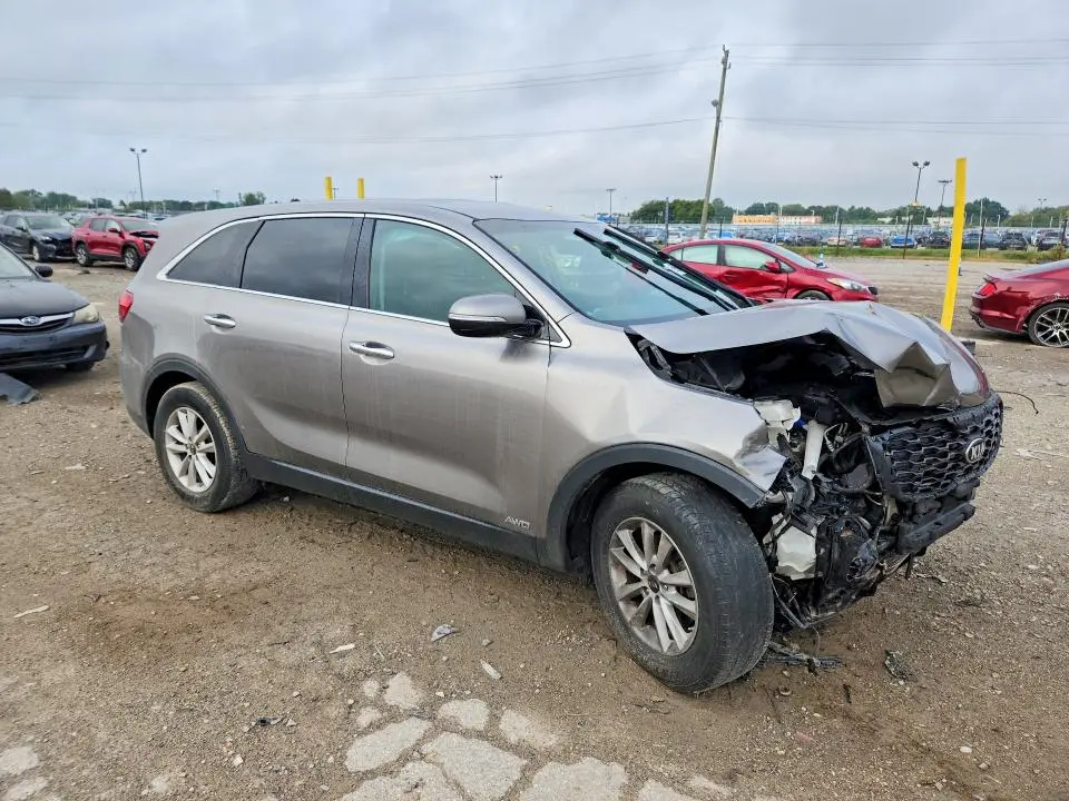 2019 KIA SORENTO LX  