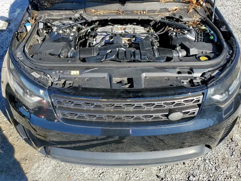 2017 LAND ROVER DISCOVERY SE  