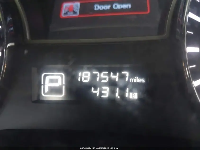 2014 NISSAN PATHFINDER SV