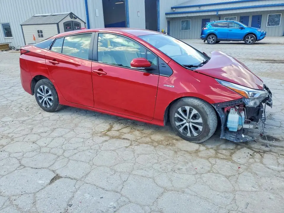 2021 TOYOTA PRIUS XLE AWD-E  