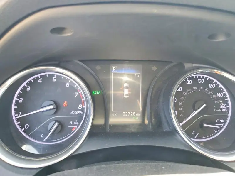 2019 TOYOTA CAMRY SE  