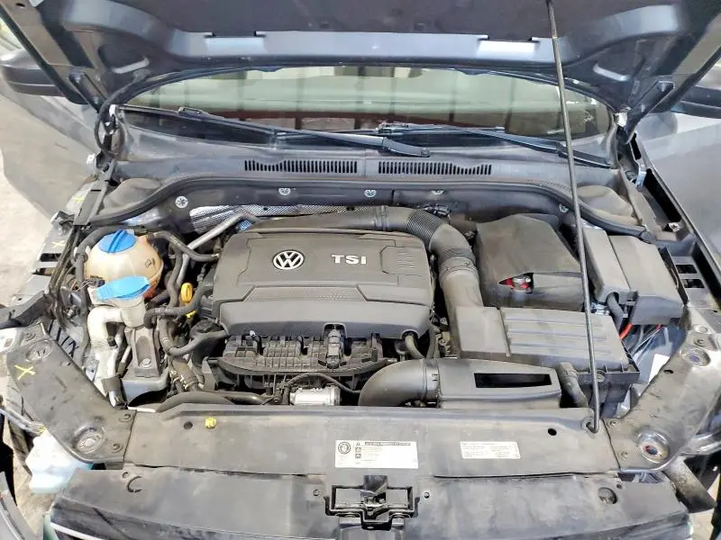 2017 VOLKSWAGEN JETTA SPORT  