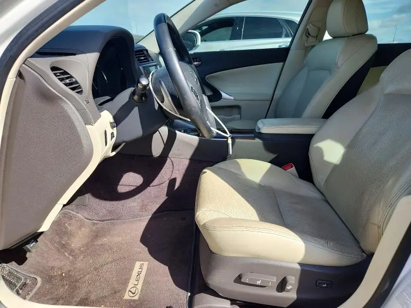 2013 LEXUS IS 250  