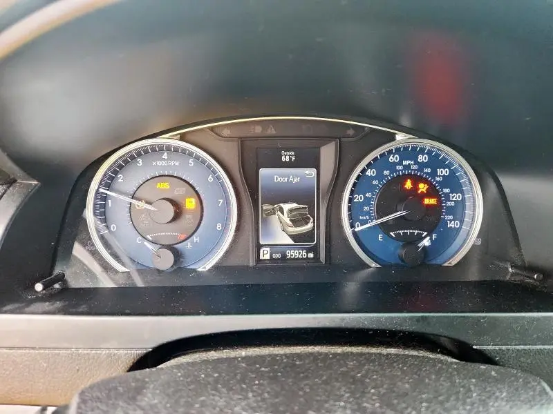 2017 TOYOTA CAMRY LE  