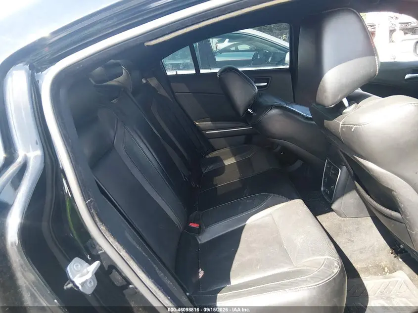 2015 DODGE CHARGER SXT