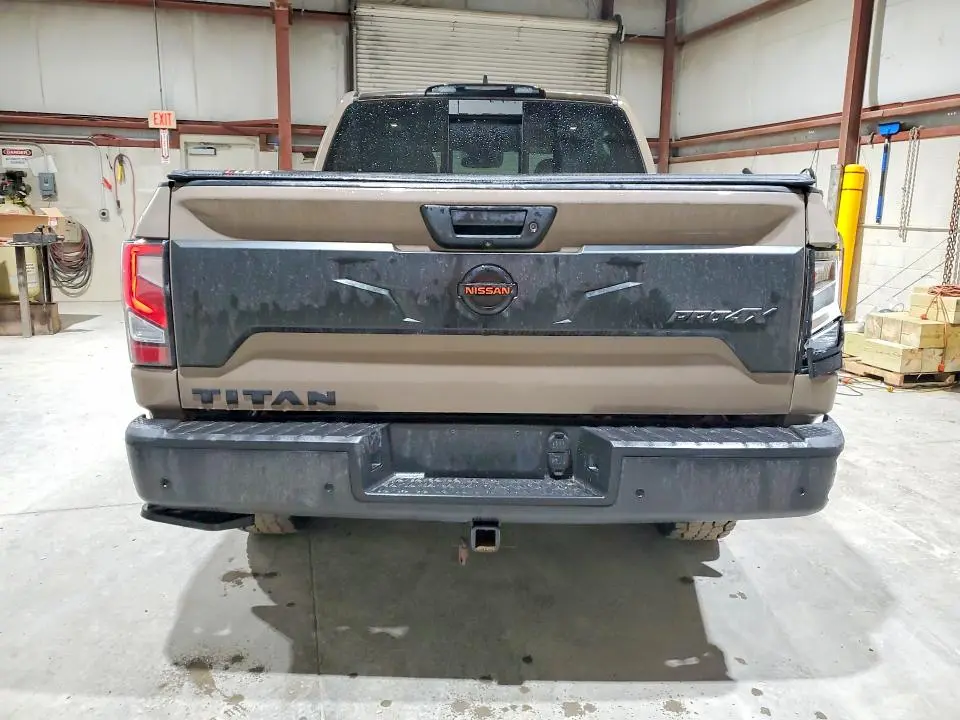 2022 NISSAN TITAN PRO-4X  