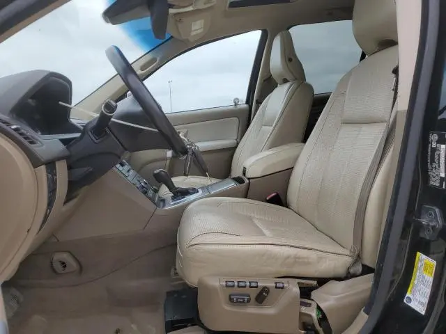 2010 VOLVO XC90   