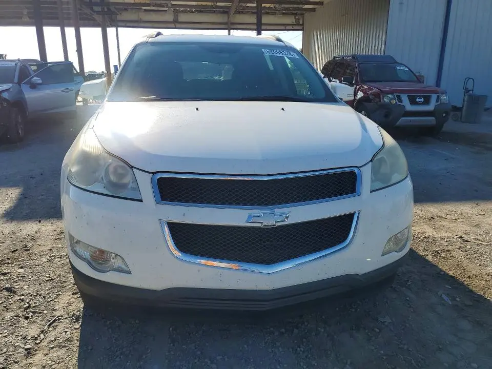 2010 CHEVROLET TRAVERSE LT  