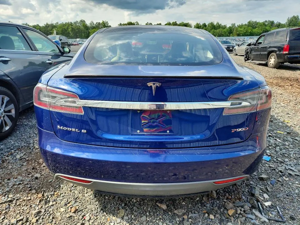 2015 TESLA MODEL S   